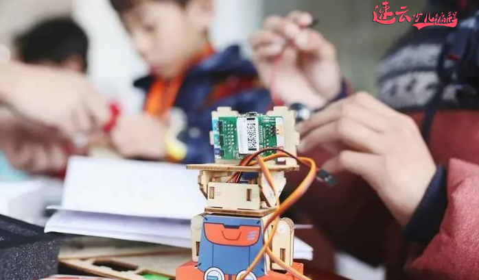 济南少儿编程：少儿编程培养孩子五大核心能力，为青少年未来加分~山东少儿编程~少儿编程(图1)